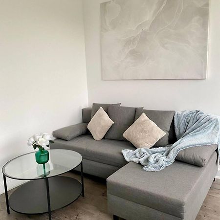 Zentrale 2 Zimmer Wohnung Хамбург Екстериор снимка